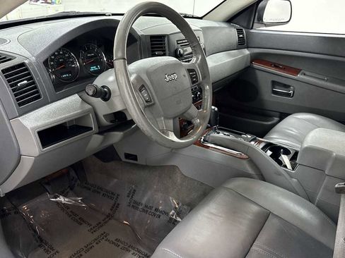 Used 2006 Jeep Grand Cherokee Limited image 12