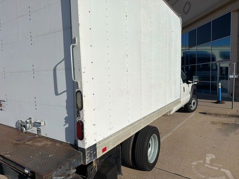 Used 2012 Ford F550 2WD Crew Cab Super Duty w/ Payload Upgrade Pkg image 4