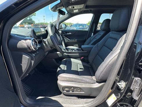 New 2026 Chevrolet Equinox LT w/ Convenience Package II FWD image 13