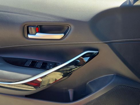 Certified 2023 Toyota Corolla XSE image 23