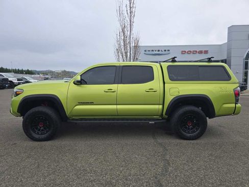 Used 2022 Toyota Tacoma TRD Pro image 2
