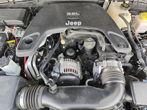 Used 2020 Jeep Gladiator Rubicon image 18