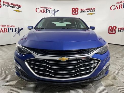 Used 2023 Chevrolet Malibu LT image 2
