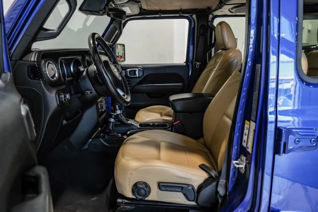 Used 2019 Jeep Wrangler Unlimited Sahara AWD/4WD image 5