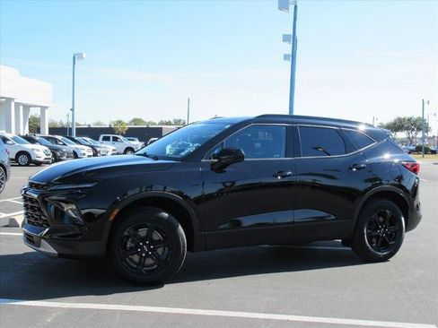 Certified 2023 Chevrolet Blazer LT w/ Midnight/Sport Edition FWD image 2