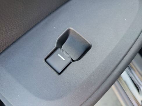 New 2026 Honda HR-V LX image 13