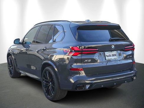 Used 2026 BMW X5 sDrive40i w/ M Sport Package RWD image 4