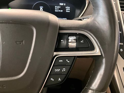 Used 2019 Lincoln Nautilus Reserve FWD image 23