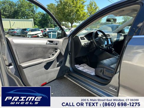 Used 2014 Volkswagen Jetta SE image 9