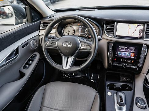 Used 2023 INFINITI QX50 Sensory image 14