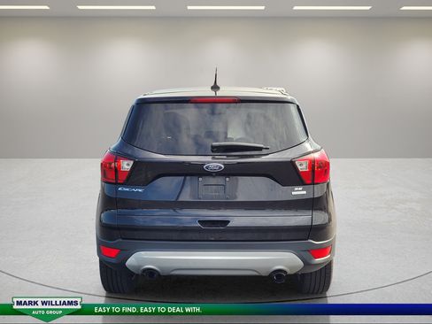 Used 2019 Ford Escape SE FWD image 5