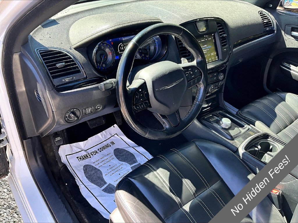 Used 2019 Chrysler 300 S RWD image 11