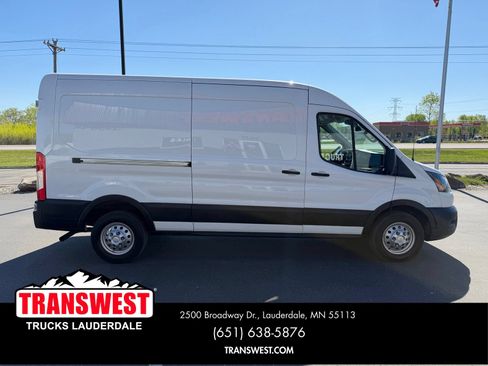Used 2023 Ford Transit 250 Medium Roof AWD w/ Load Area Protection Package image 6