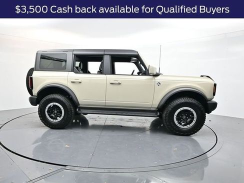 New 2025 Ford Bronco Outer Banks w/ Sasquatch Package image 8