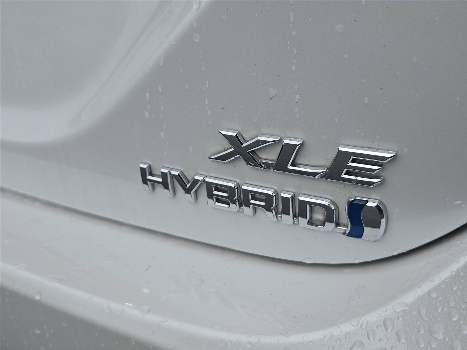 Used 2022 Toyota Camry XLE w/ Navigation Upgrade Package FWD image 4