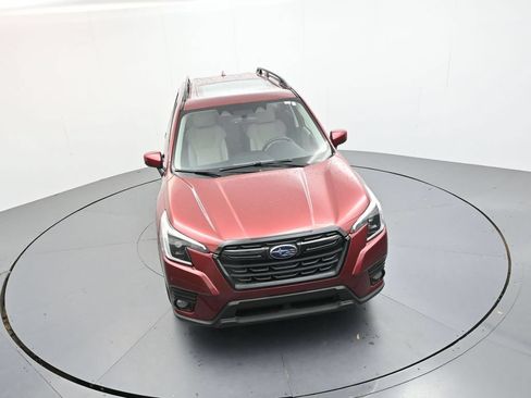Used 2023 Subaru Forester Premium AWD/4WD image 28