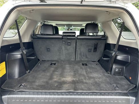 Used 2011 Toyota 4Runner Limited AWD/4WD image 31