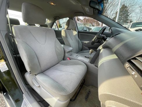 Used 2010 Toyota Camry LE image 31