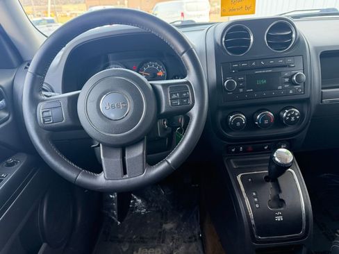Used 2016 Jeep Patriot Sport w/ Power Value Group AWD/4WD image 15
