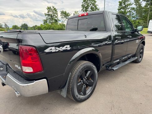 Used 2018 RAM 1500 SLT AWD/4WD image 11
