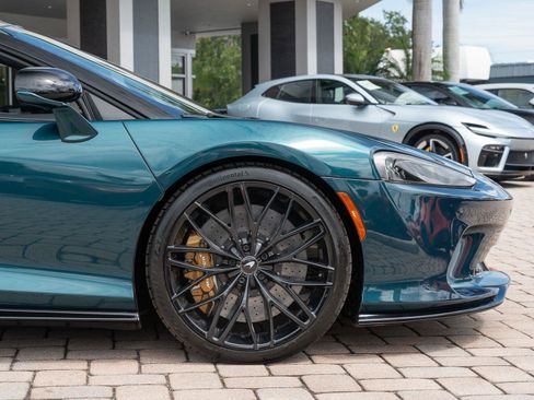 Used 2023 McLaren GT RWD image 29