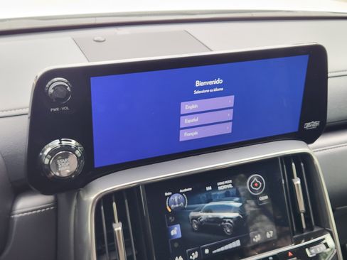 Used 2024 Lexus LX 600 4WD w/ Appearance Package image 17