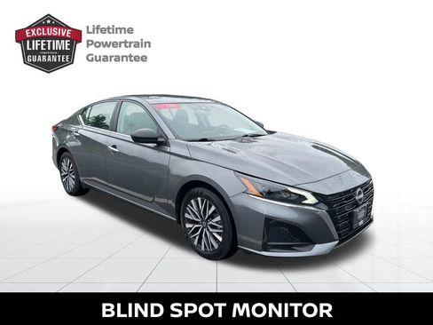 Certified 2025 Nissan Altima 2.5 SV FWD image 8