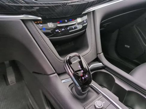 Certified 2024 Cadillac XT6 Premium Luxury w/ LPO, Floor Liner Package AWD/4WD image 24
