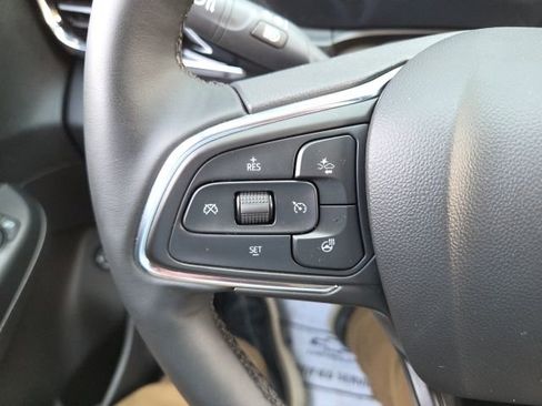 Used 2025 Buick Envista Avenir image 55