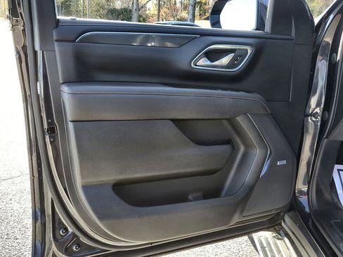 Used 2023 GMC Yukon AT4 w/ AT4 Premium Package image 23