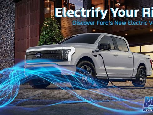 Used 2018 Ford Expedition Max Limited w/ Equipment Group 302A image 3