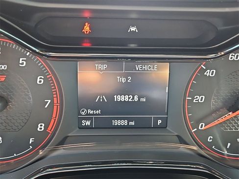 Certified 2024 Chevrolet Trax RS w/ Driver Confidence Package image 12