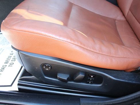 Used 2007 BMW 530xi Sedan image 18