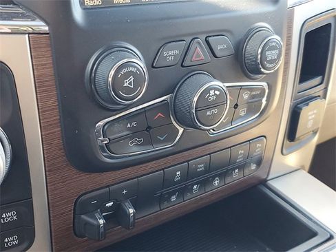 Used 2015 RAM 1500 Laramie w/ Convenience Group image 17