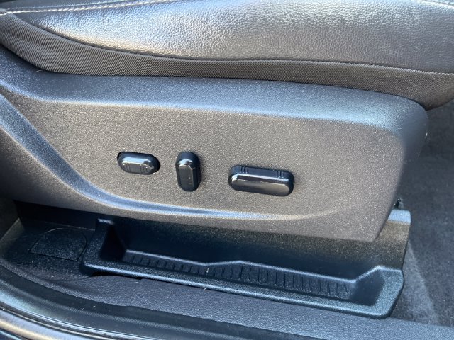 Used 2019 Ford Escape Titanium AWD/4WD image 35