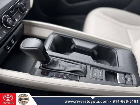 Used 2023 Honda Accord EX image 23