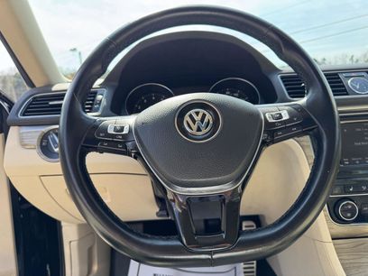 Used 2019 Volkswagen Jetta SE w/ Cold Weather Package