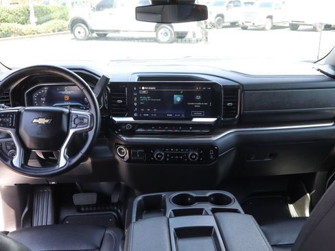Used 2025 Chevrolet Silverado 1500 LT w/ Leather Package AWD/4WD image 30