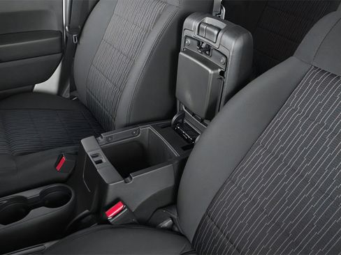 Used 2013 Jeep Wrangler Unlimited Sport w/ Max Tow Pkg image 11