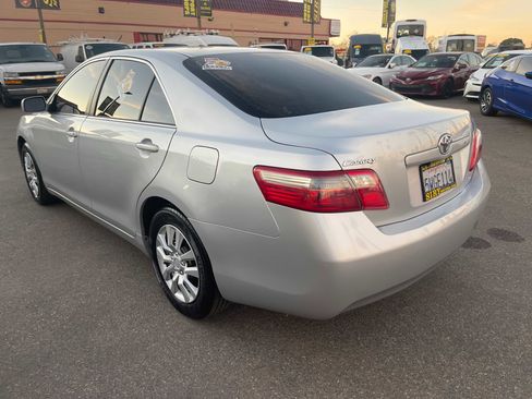 Used 2007 Toyota Camry LE image 5