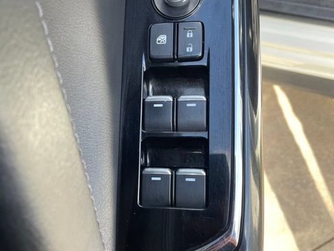 Used 2018 MAZDA CX-9 Touring FWD image 11