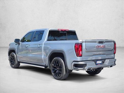 Used 2025 GMC Sierra 1500 Denali w/ Denali Reserve Package AWD/4WD image 7