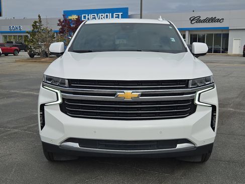 Used 2024 Chevrolet Tahoe LT image 3