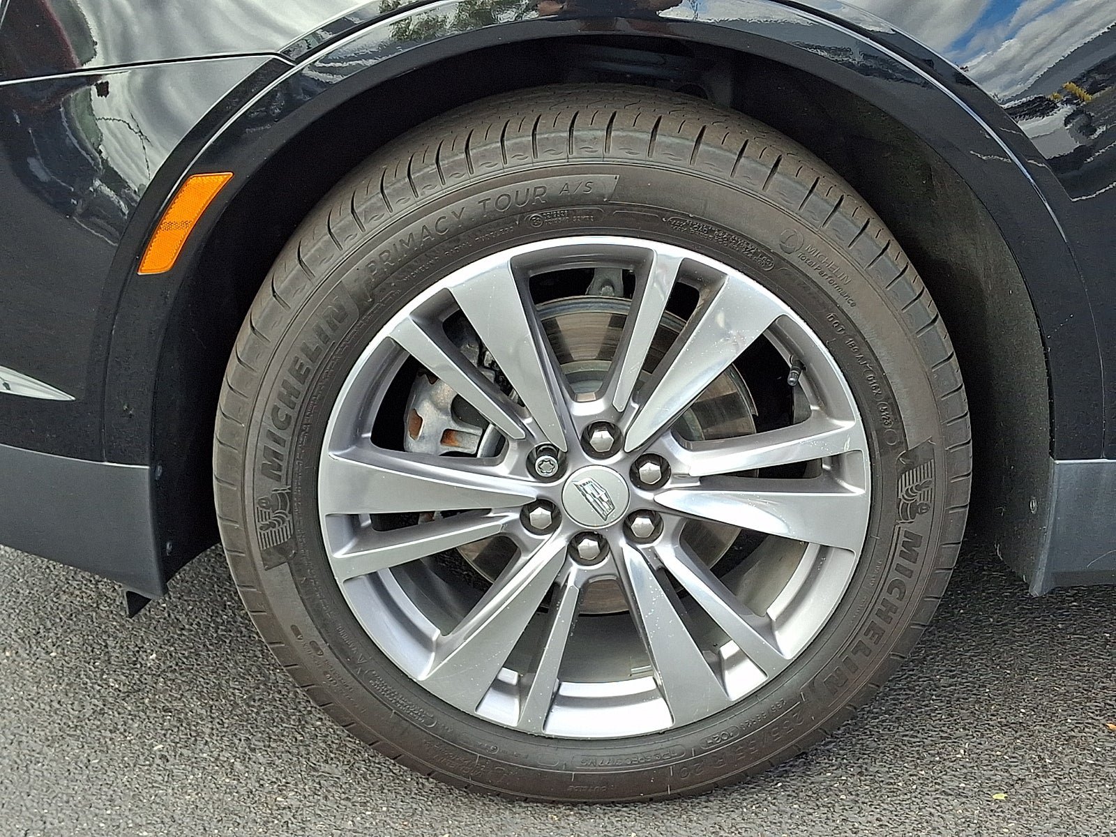 Certified 2024 Cadillac XT5 Premium Luxury AWD/4WD image 10