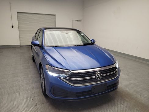 Used 2024 Volkswagen Jetta SE FWD image 14