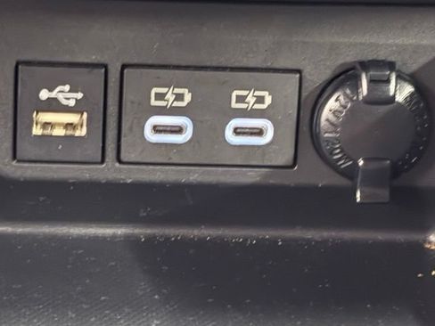 Used 2024 Toyota Highlander LE w/ Protection Package #3 (TMS) FWD image 40