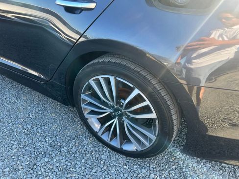 Used 2019 Kia Stinger Premium RWD image 12