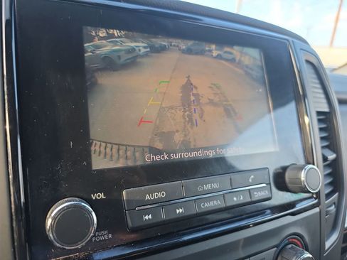 Used 2022 Nissan Titan SV image 26