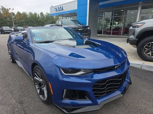 Used 2023 Chevrolet Camaro ZL1 image 2