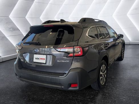 Used 2025 Subaru Outback Limited AWD/4WD image 4